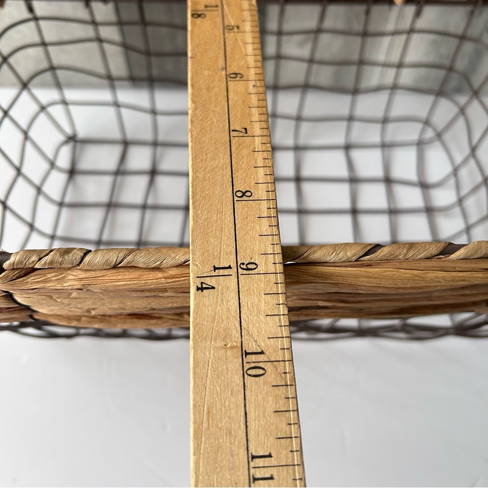 ๐ดFarmhouse Metal Wire Storage Basket with Removable Woven Wicker Top - Picture 13 of 14